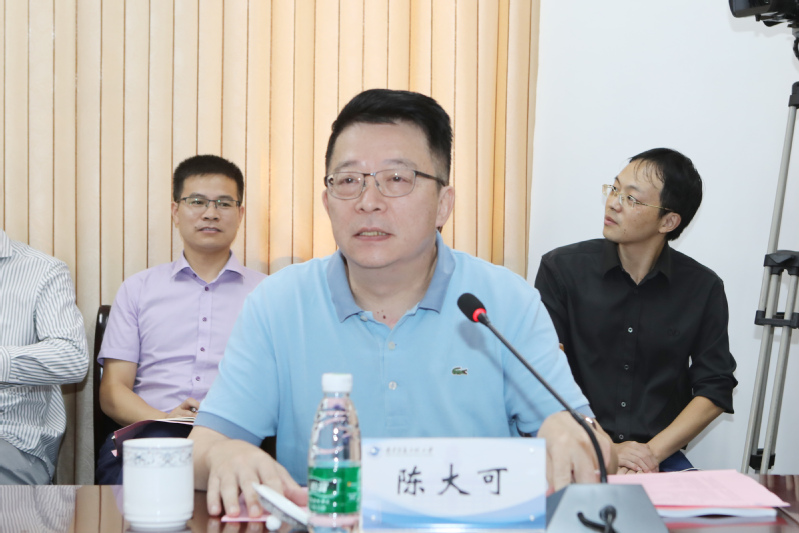 陈大可院士点评校党委书记管兆勇致辞校长李北群作报告副校长张永宏